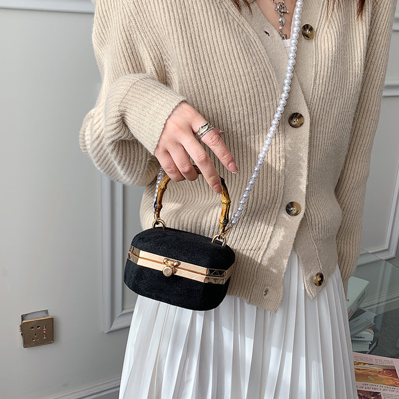 Net Red Foreign Style Frosted Small Bag Female 2023 Personality Design Bamboo Hand-Held Box Bag Pearl Chain Shoulder Bag