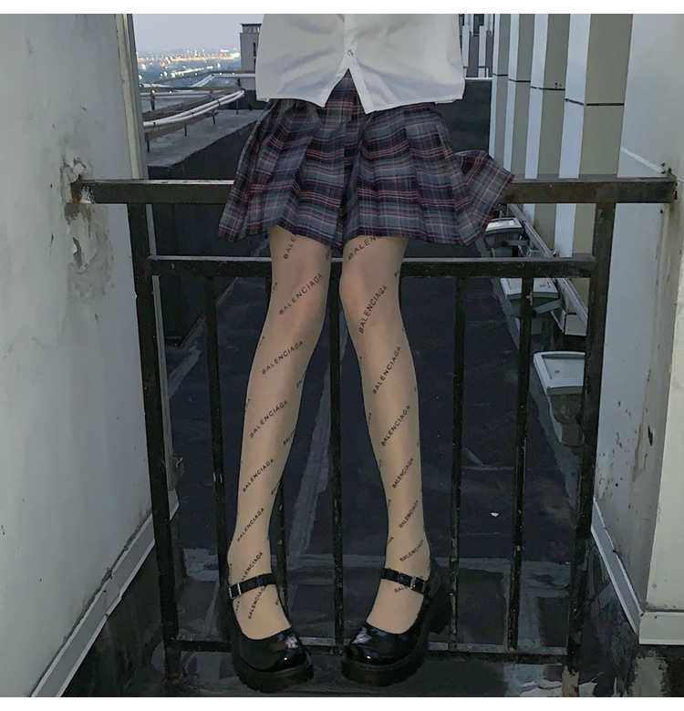 b家黑色字母丝袜连裤网红印花潮秋冬ins袜子女薄款性感任意剪防脱