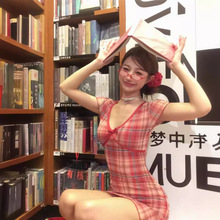 2024年辣妹红色格子网纱连衣裙女夏季性感修身包臀裙短款裙子