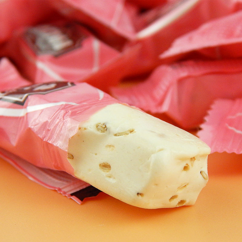 牛奶糖小丫丫奶糖200g芝麻味牛奶味奶糖年货糖果批发喜糖厂厂批发