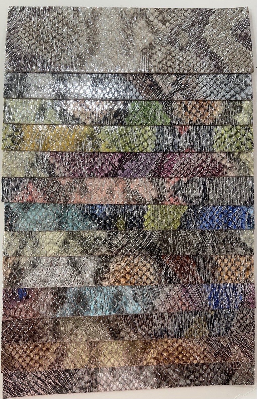 蛇皮纹软包皮革面料动漫手工diy黑色印花蟒蛇纹靠背座椅人造革