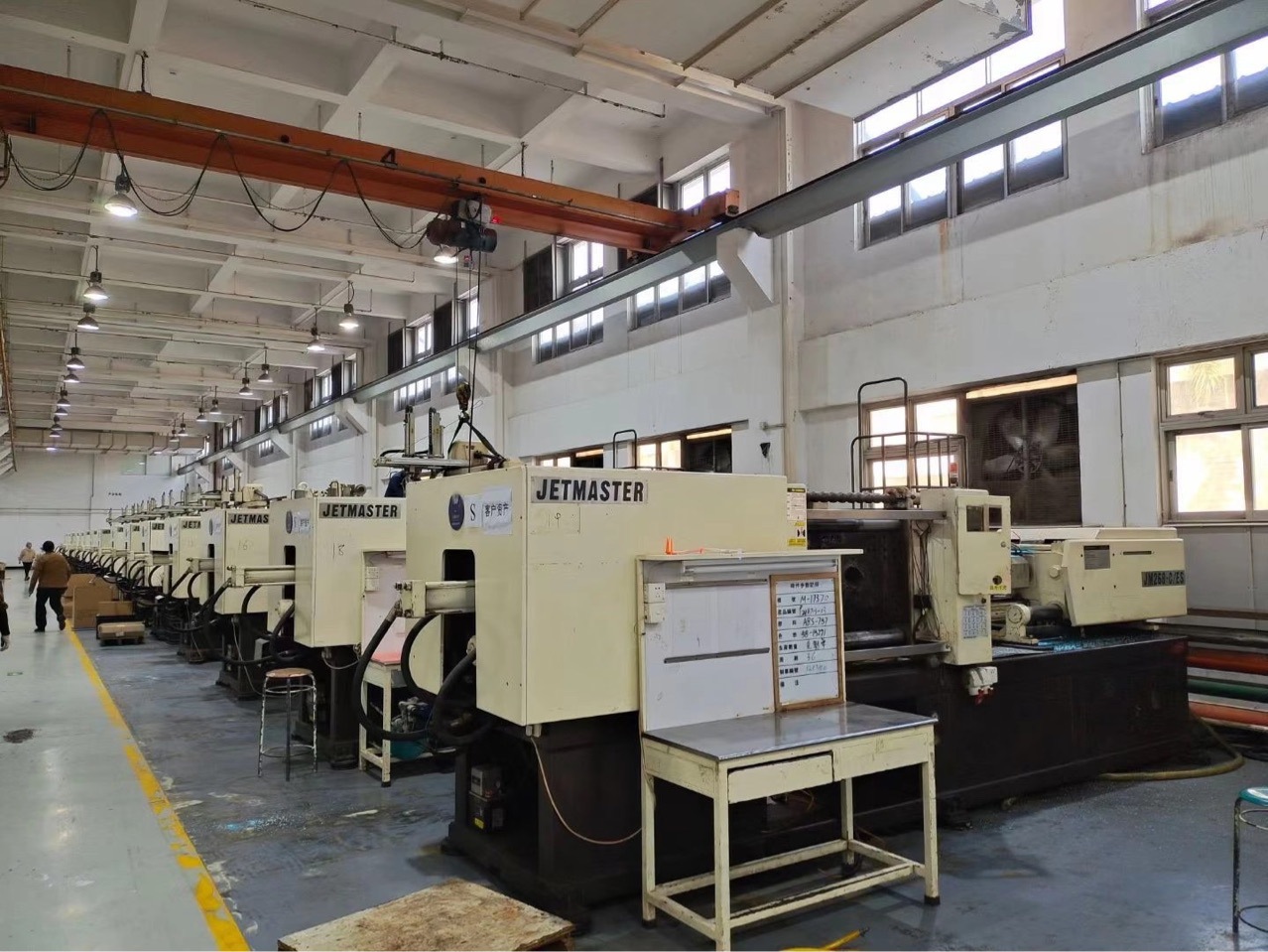 工厂低价处理震雄268,368吨注塑机 机器全部特价处理 卧式注塑机