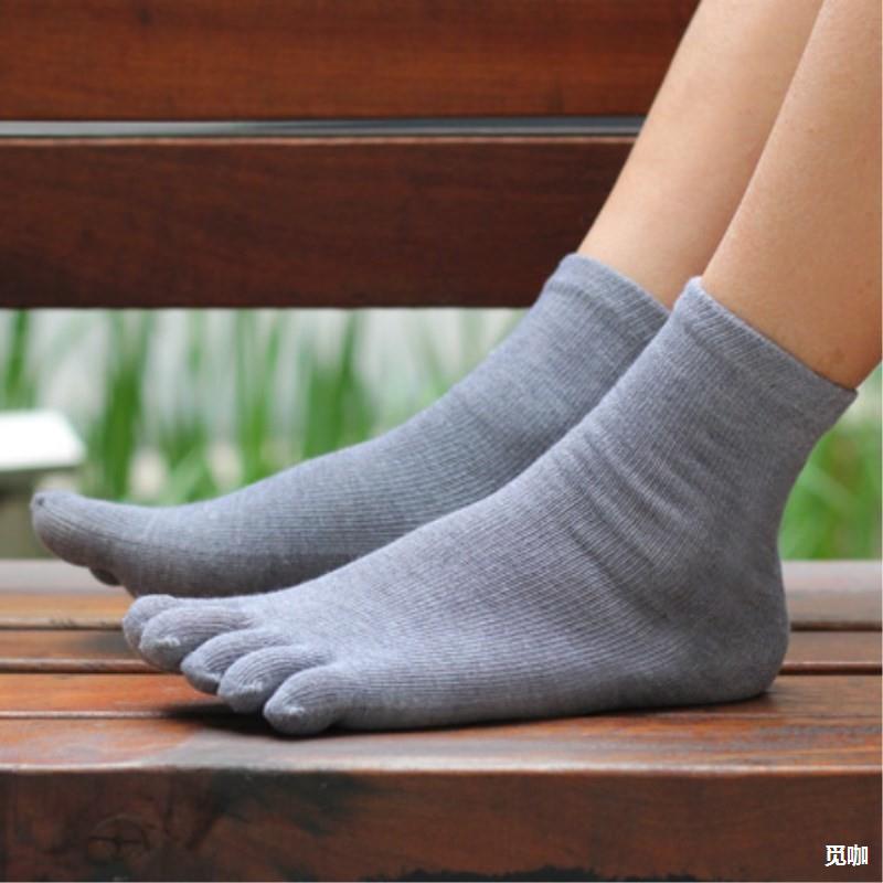 批发五指袜男秋冬款纯色中筒五趾袜分趾吸汗舒适男棉袜分脚指头娃