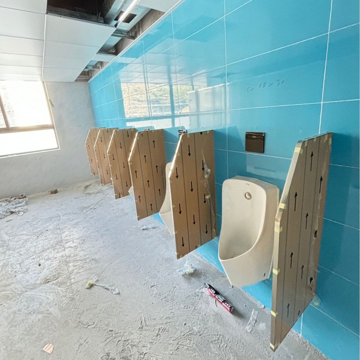 抗倍特板小便斗挡板男厕小便池公共厕所复合树脂隔板卫生间防水板