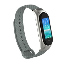 适用于小米手环5表带 碳纤维纹 miband6 tpu手环腕带 双弹簧表框