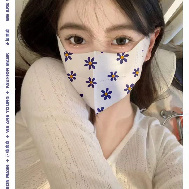 左左女印花口罩3d立体春花蓝口罩防尘防护三层含熔喷布一次性口罩