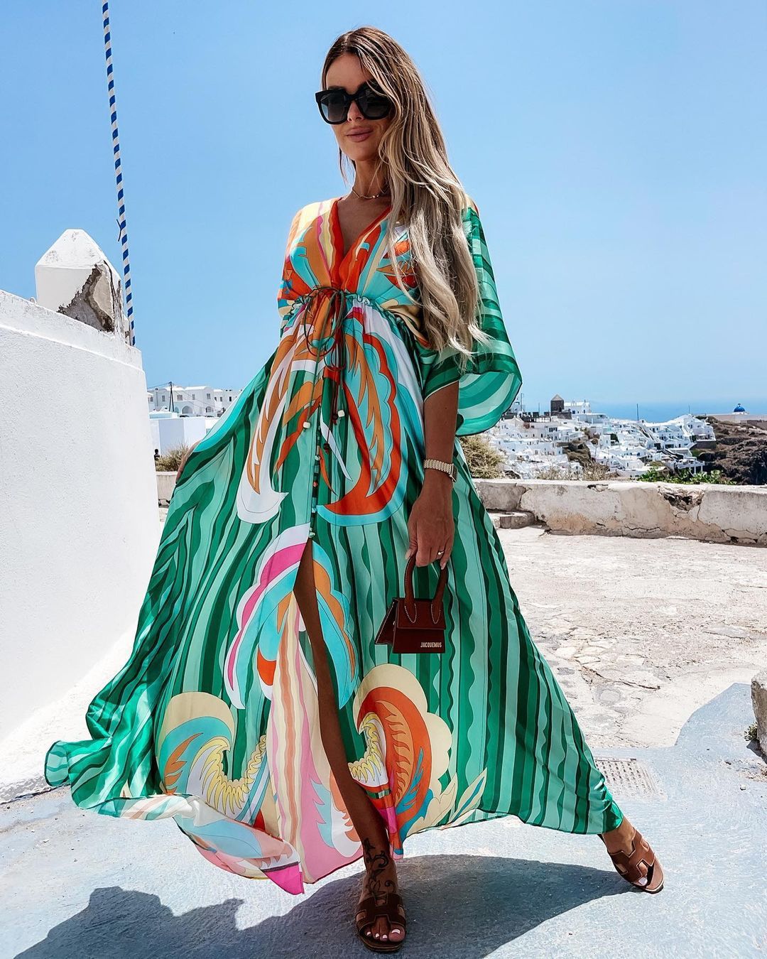 沙滩裙长裙带连衣裙图片