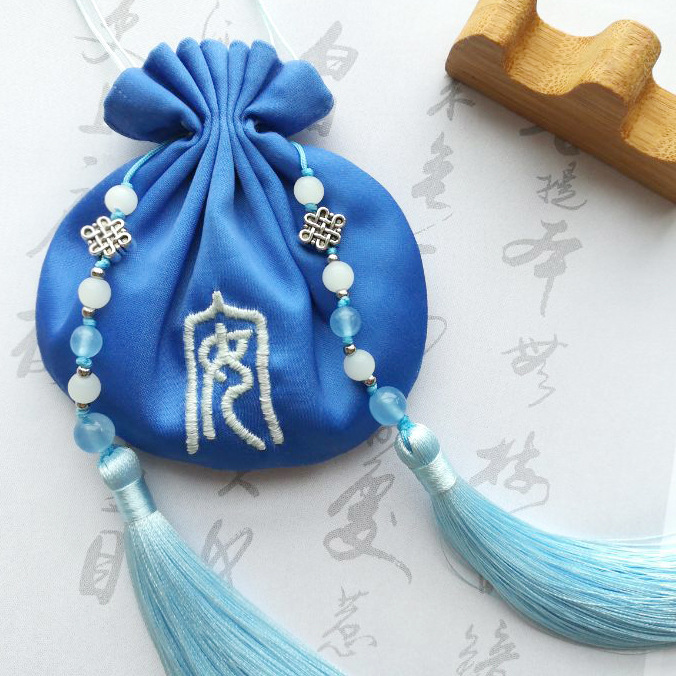 绣名字荷包自绣初学手工刺绣香囊材料包香包祥云七夕礼物批发