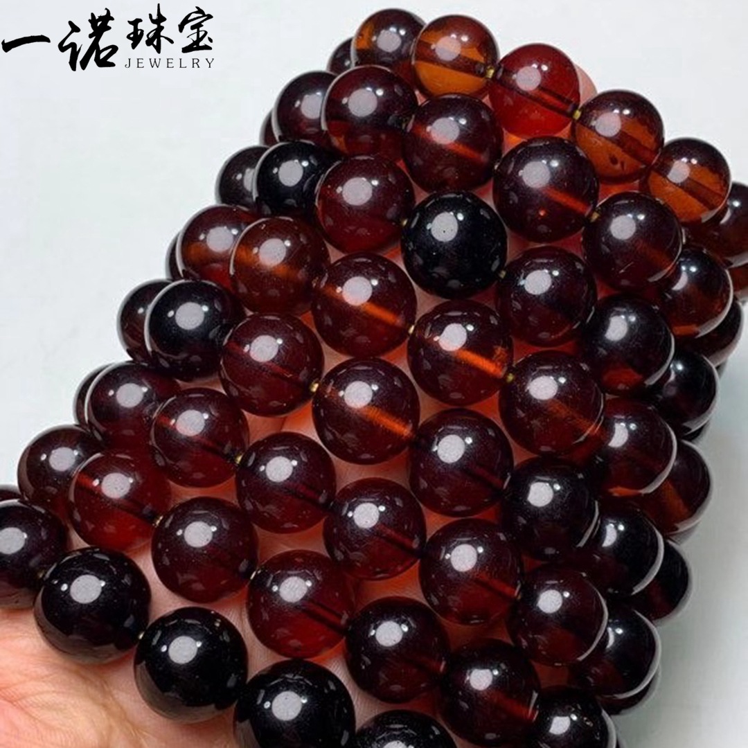 天然血珀单圈手串 颜色鲜艳酒红色圆珠手链 微微瑕尺寸10-15mm