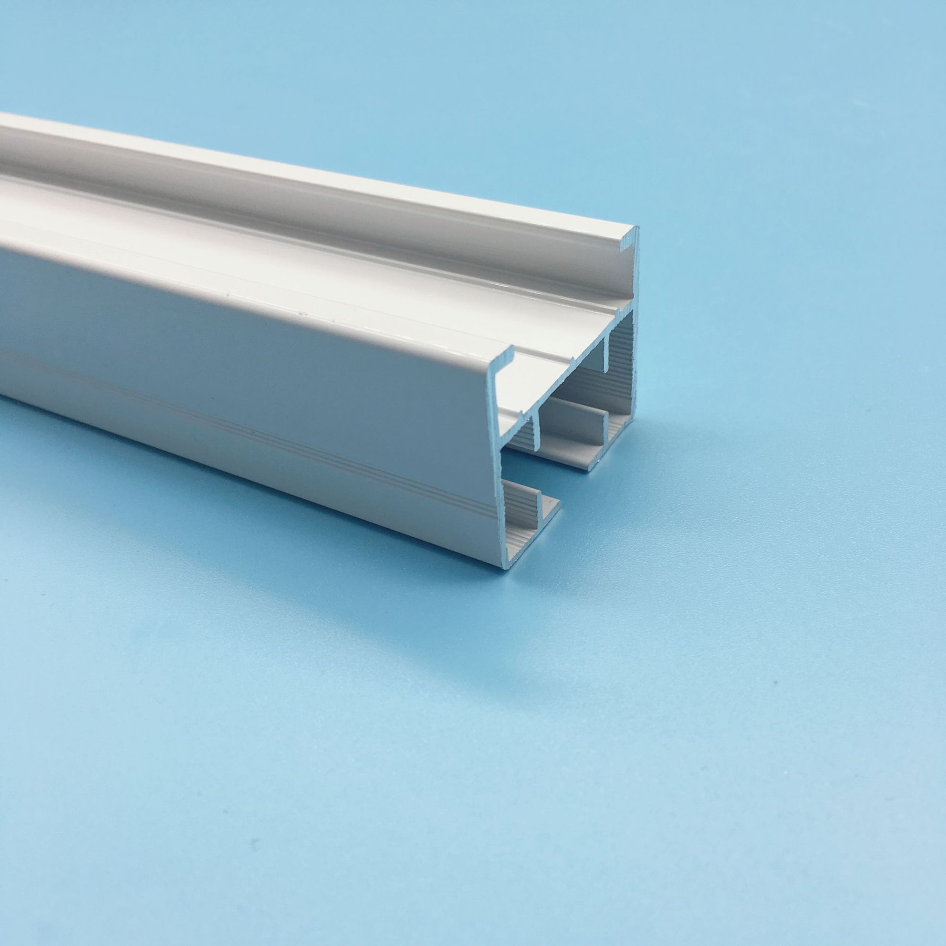 电动窗帘轨道厂家