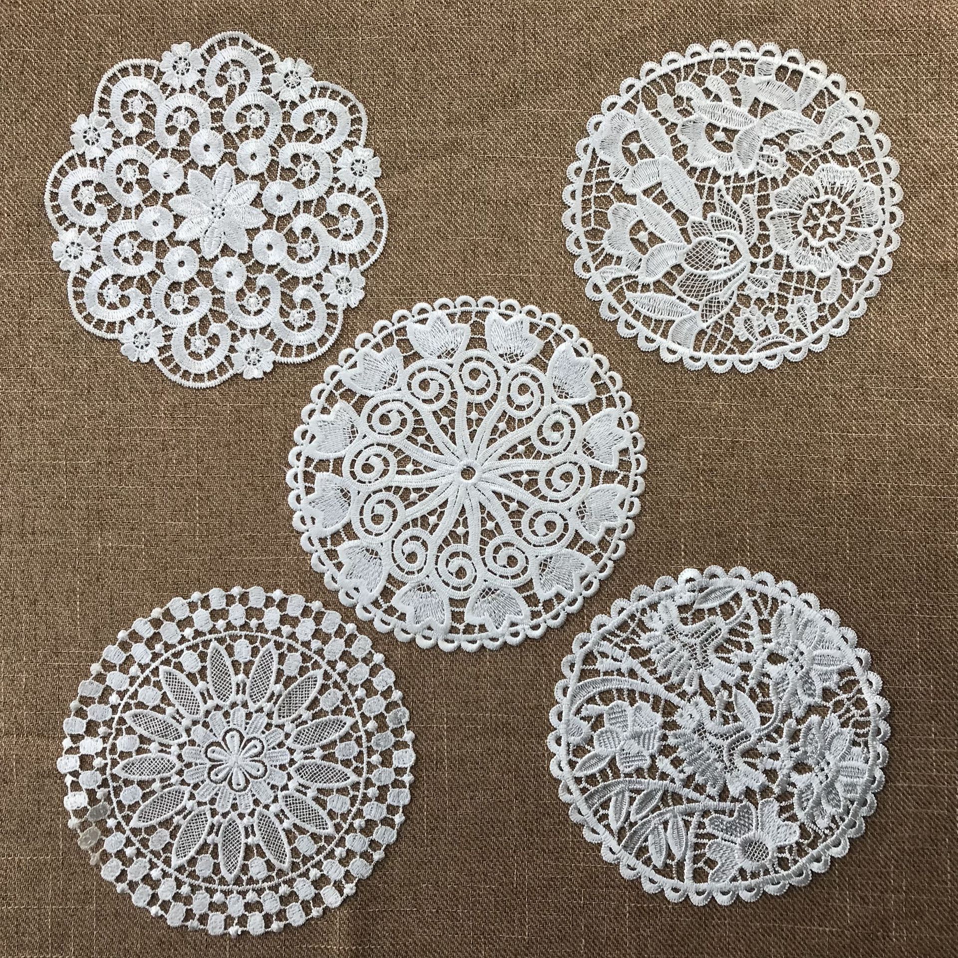 圆形镂空杯垫 蕾丝绣花桌布 餐桌盘碗隔热垫 布艺装饰 摆件道具