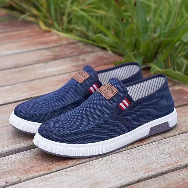 2023 New Fleece-lined Old Beijing Cloth Shoes Men's Board Shoes Lightweight Breathable Canvas Shoes Comfortable Slip-on Work Shoes