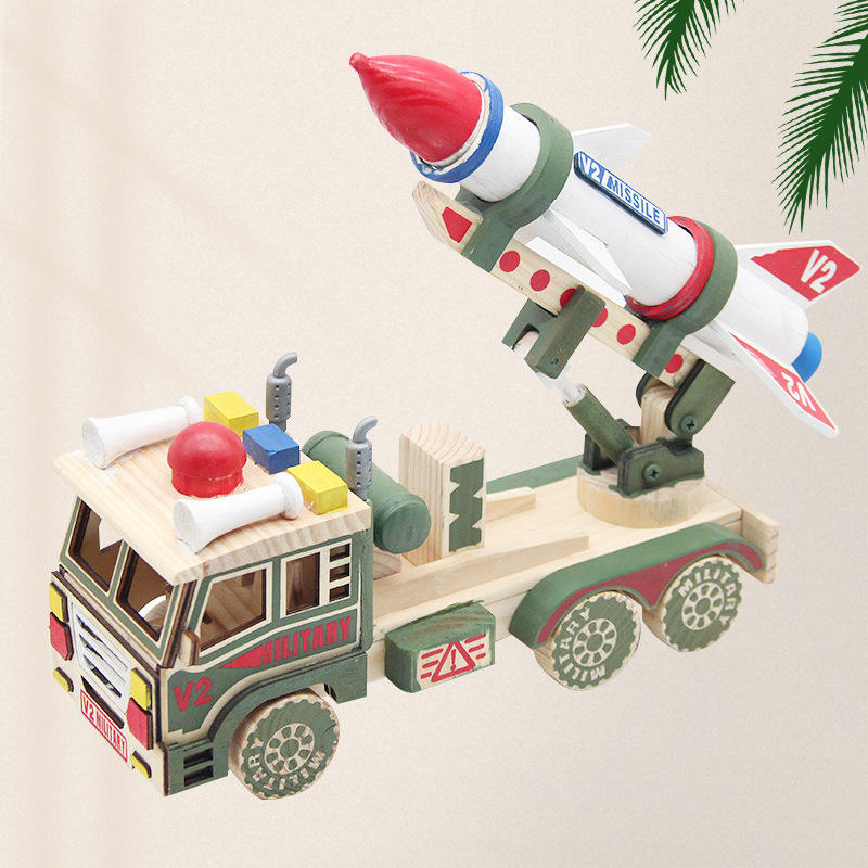 儿童手办木质仿真迷你军事火箭车 彩色火箭车模型手办玩具摆件