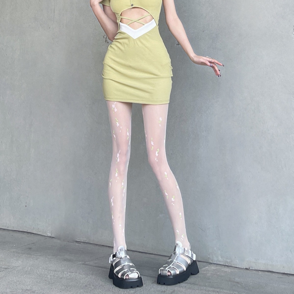 立体奶白黑色小碎花丝袜女超薄款连裤袜透明日系提花美腿袜黑丝袜