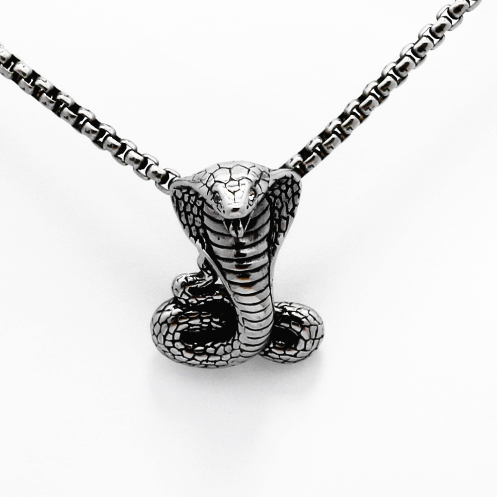 生肖蛇年蛇吊坠项坠 时尚个性男孩女孩超酷眼镜蛇项链挂件批发