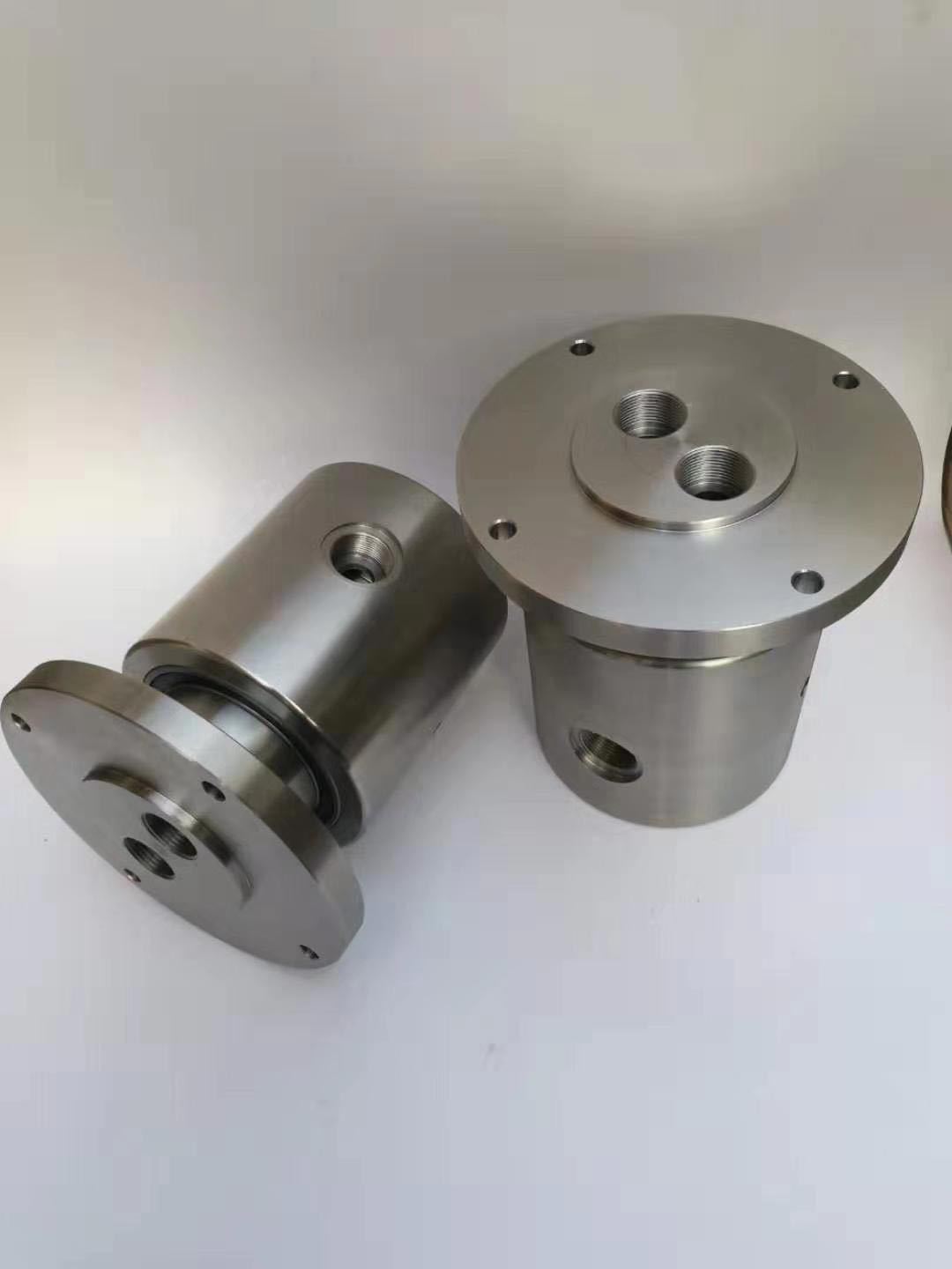 液压油空气旋转接头多通路不锈钢碳钢铝旋转接头