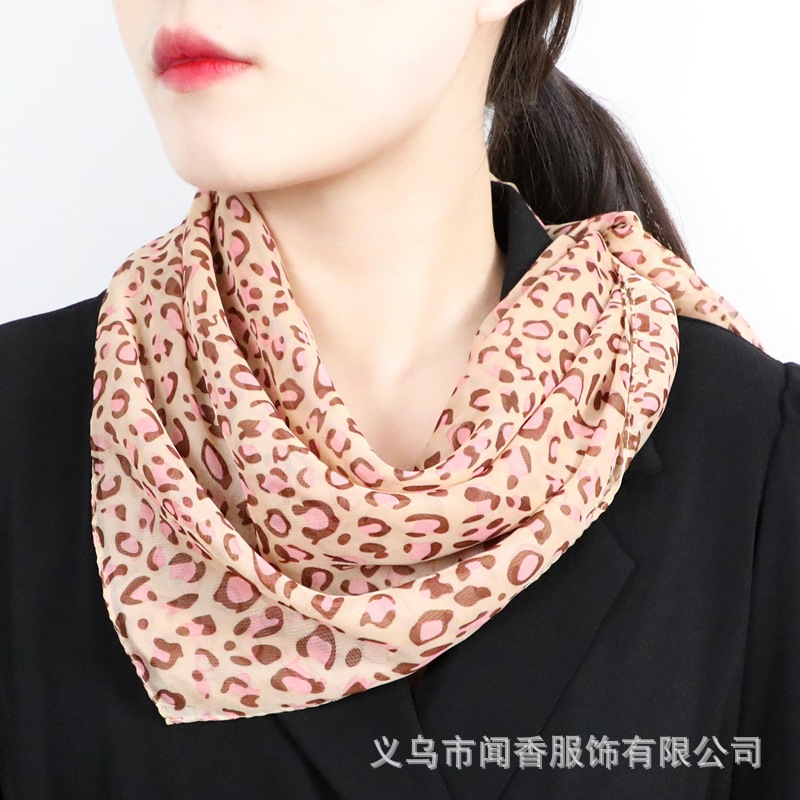 European and American Style Classic Leopard Pattern Printed Spring and Summer Women's Small Square Towel Sun-Proof Chiffon Scarf Small Scarf Scarf