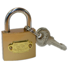 通用挂锁家用一把钥匙开多把锁头仿铜铁挂锁宿舍箱包机箱通开挂锁