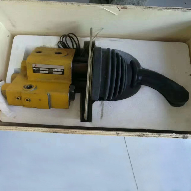 柳工50c 856 855装载机铲车配件先导阀 多路阀换挡操纵阀12c0019