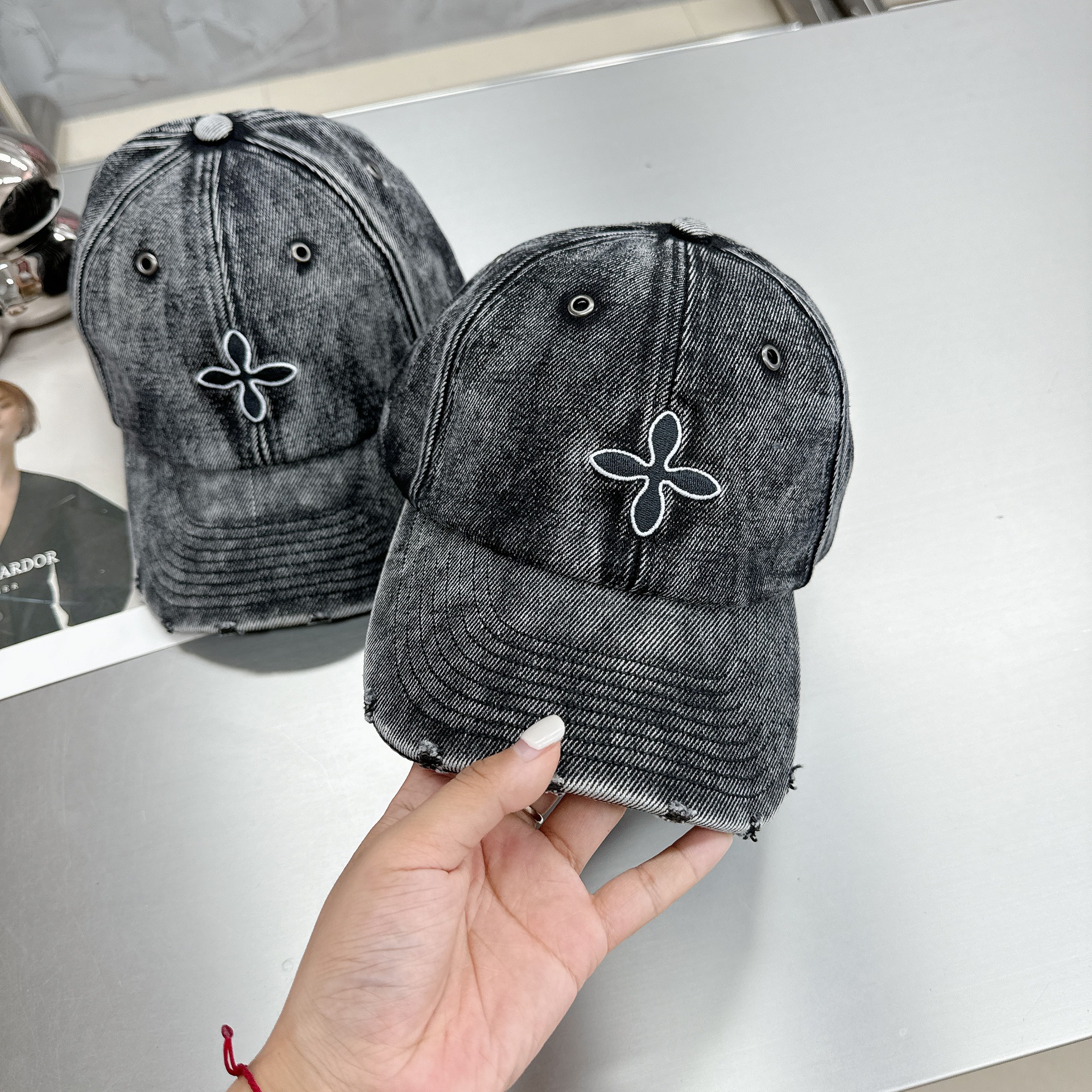 韩国高品质潮牌十字花重工水洗牛仔棒球帽男女做旧复古鸭舌帽超酷