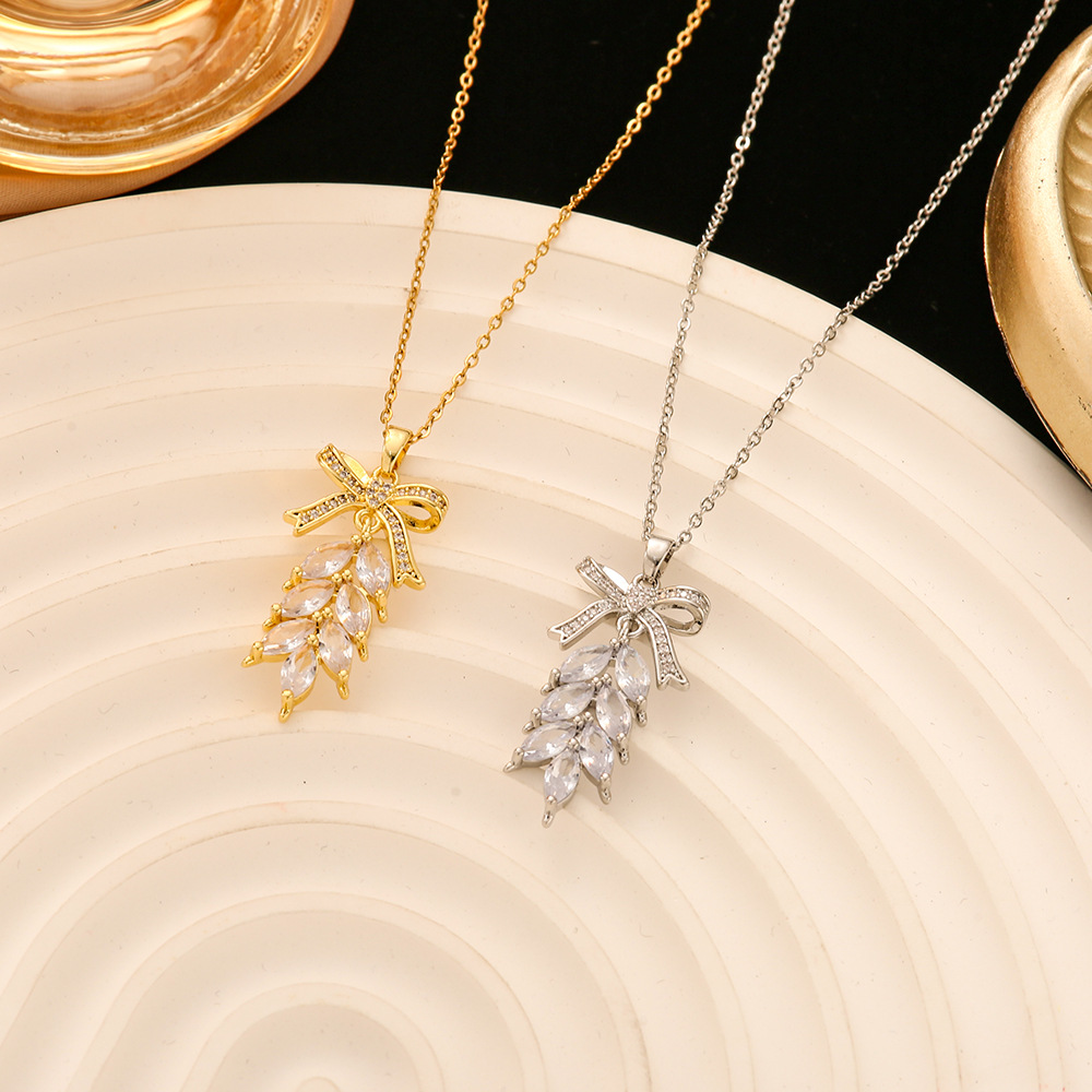 韩版金色豪华镶钻钛钢项链女时尚锆石树叶时尚锁骨链不掉色毛衣链