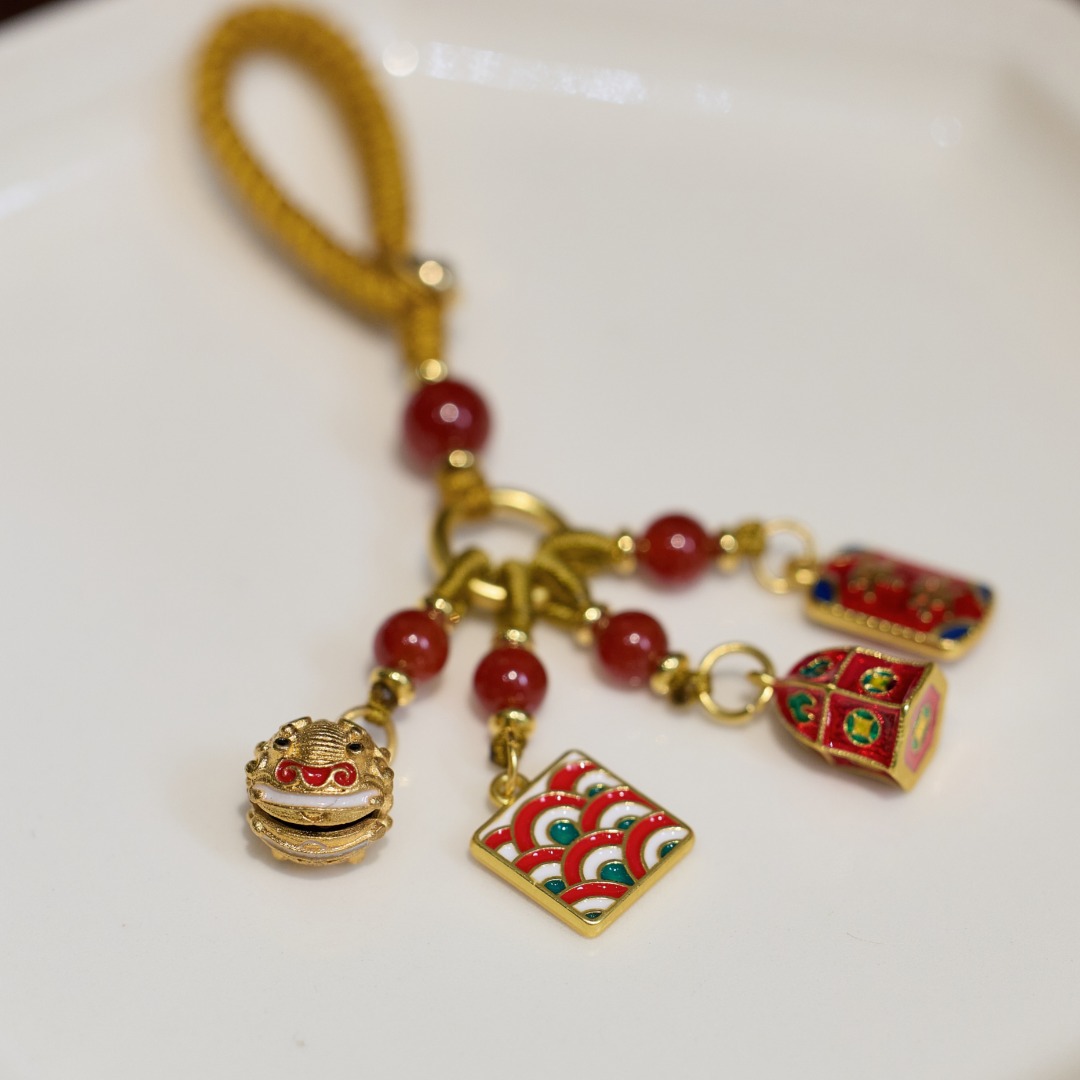 Chinese Retro Enamel Color God of Wealth Brass Key Buckle Ancient Law Alluvial Gold Birth Year Handmade Ornaments Small Gift Wholesale