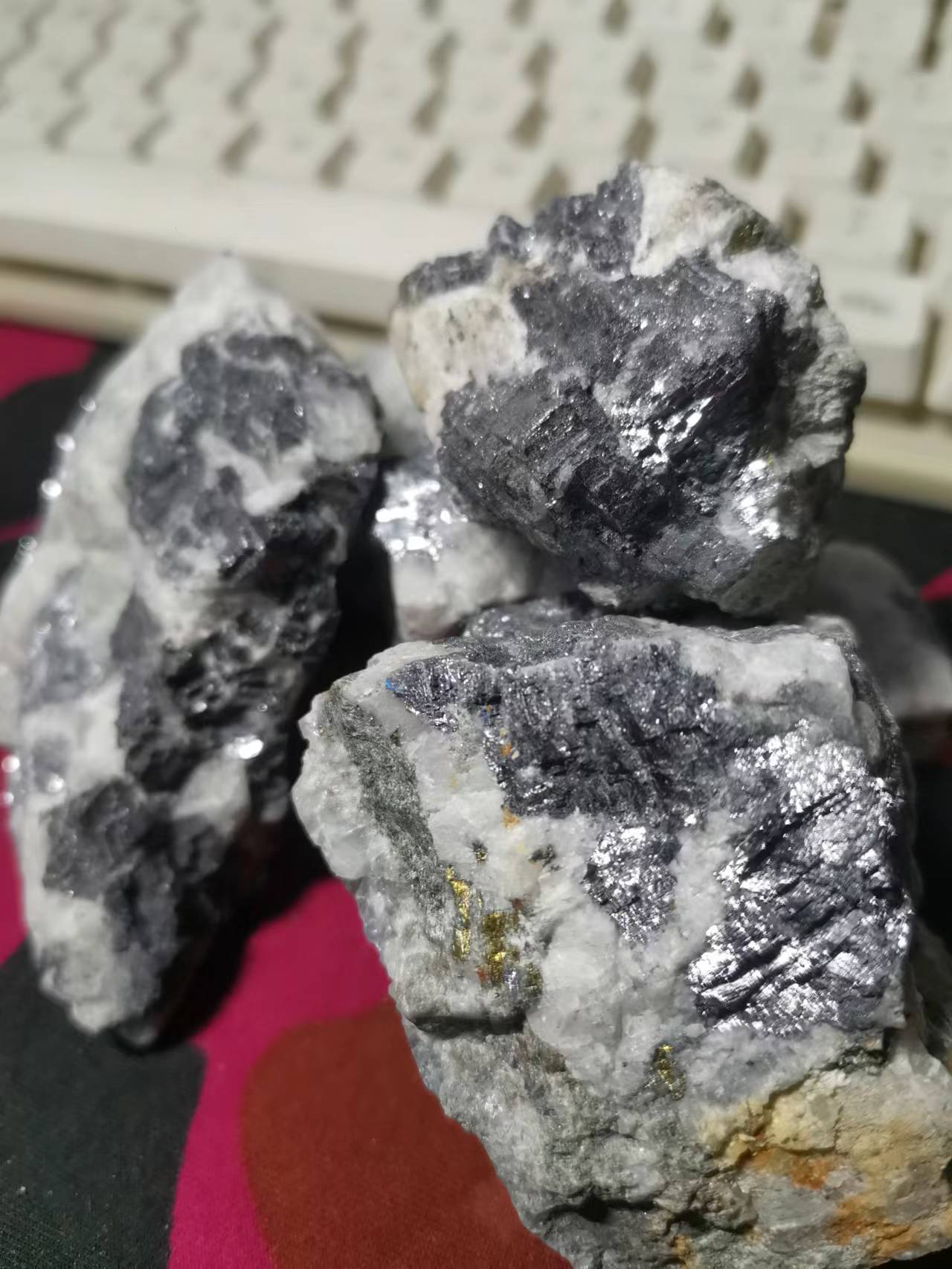 厂家供应天然闪锌矿石,适用于办公摆饰,盆栽等摆饰装饰香薰原石