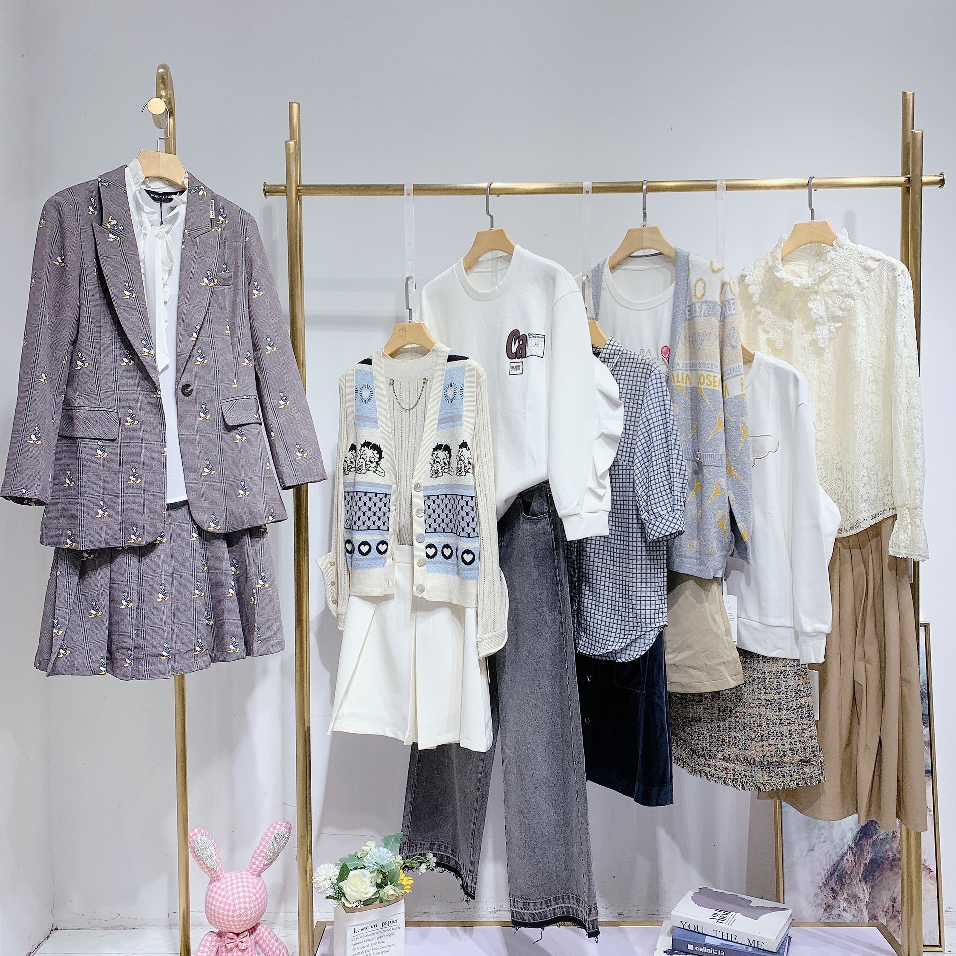 拉夏贝尔冬季针织衫十三行品牌折扣女装尾单清货衣服地摊批发货源