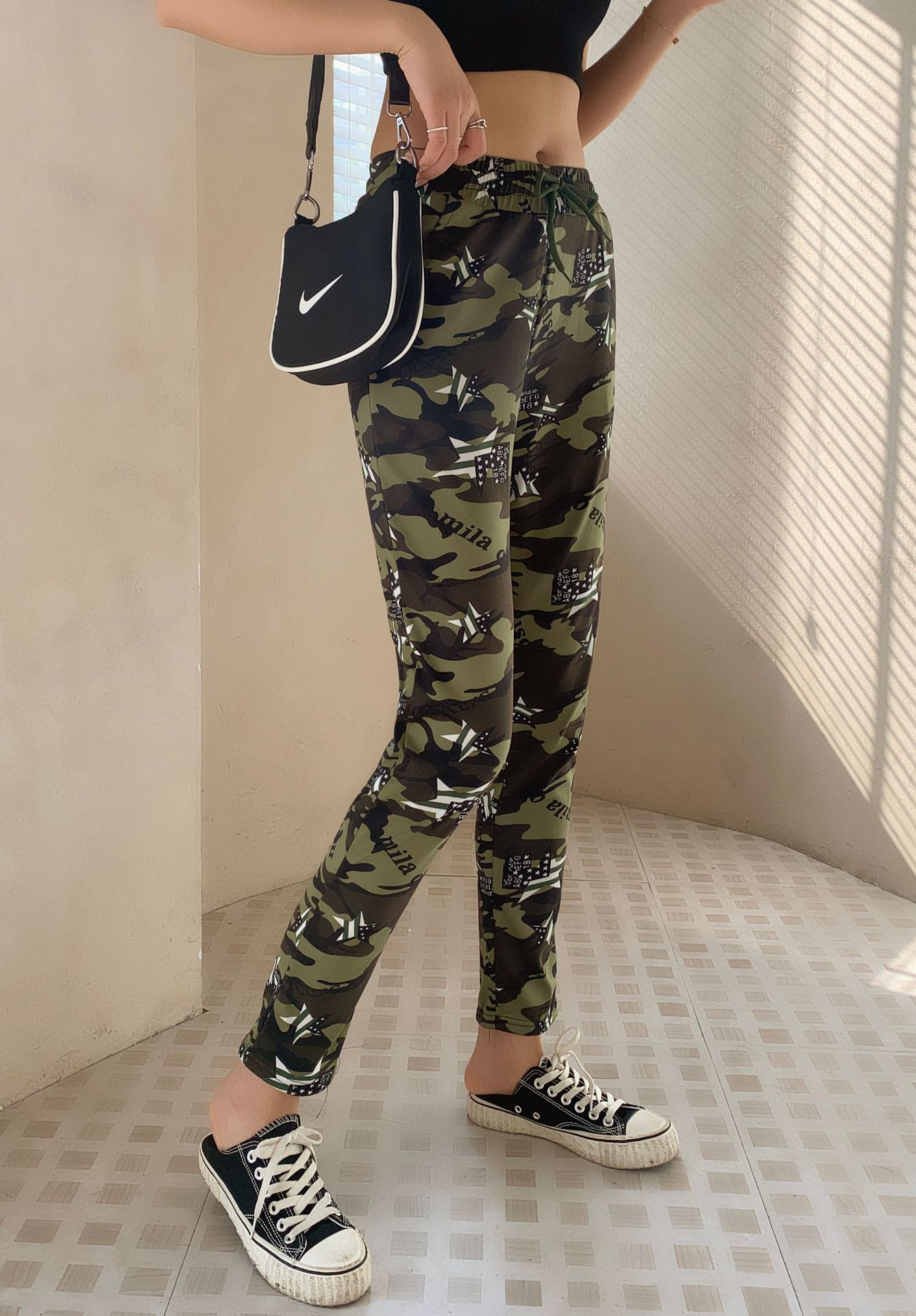 春秋季迷彩女工装裤女裤宽松大码长裤高腰弹力中厚款女休闲裤批发