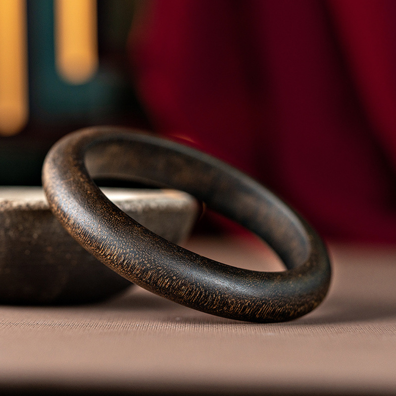 女士手镯天然越南芽庄沉香保真老料香木手环女送礼木饰品简约圆条