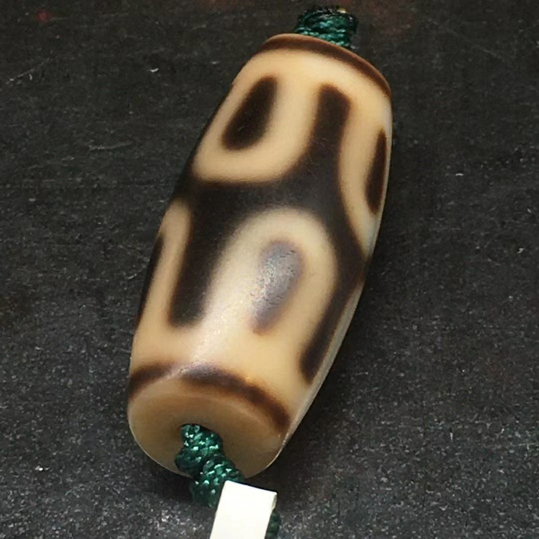 台湾工艺良品高货精品至纯千年老玛瑙六瓣莲花天珠希有收藏yy8