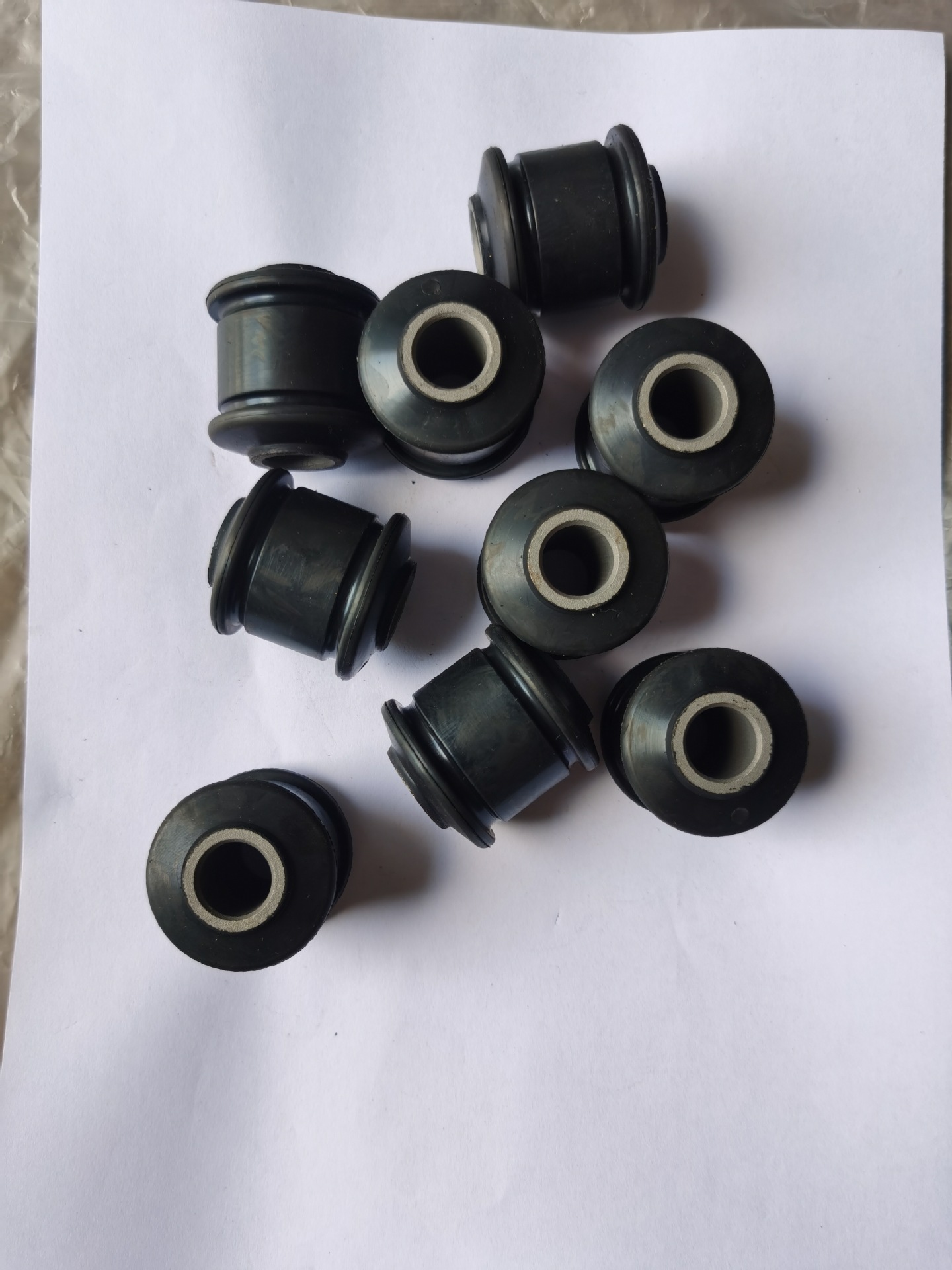 汽车配件减震缓冲橡胶衬套符合橡胶衬套总成胶套平叉套轴套