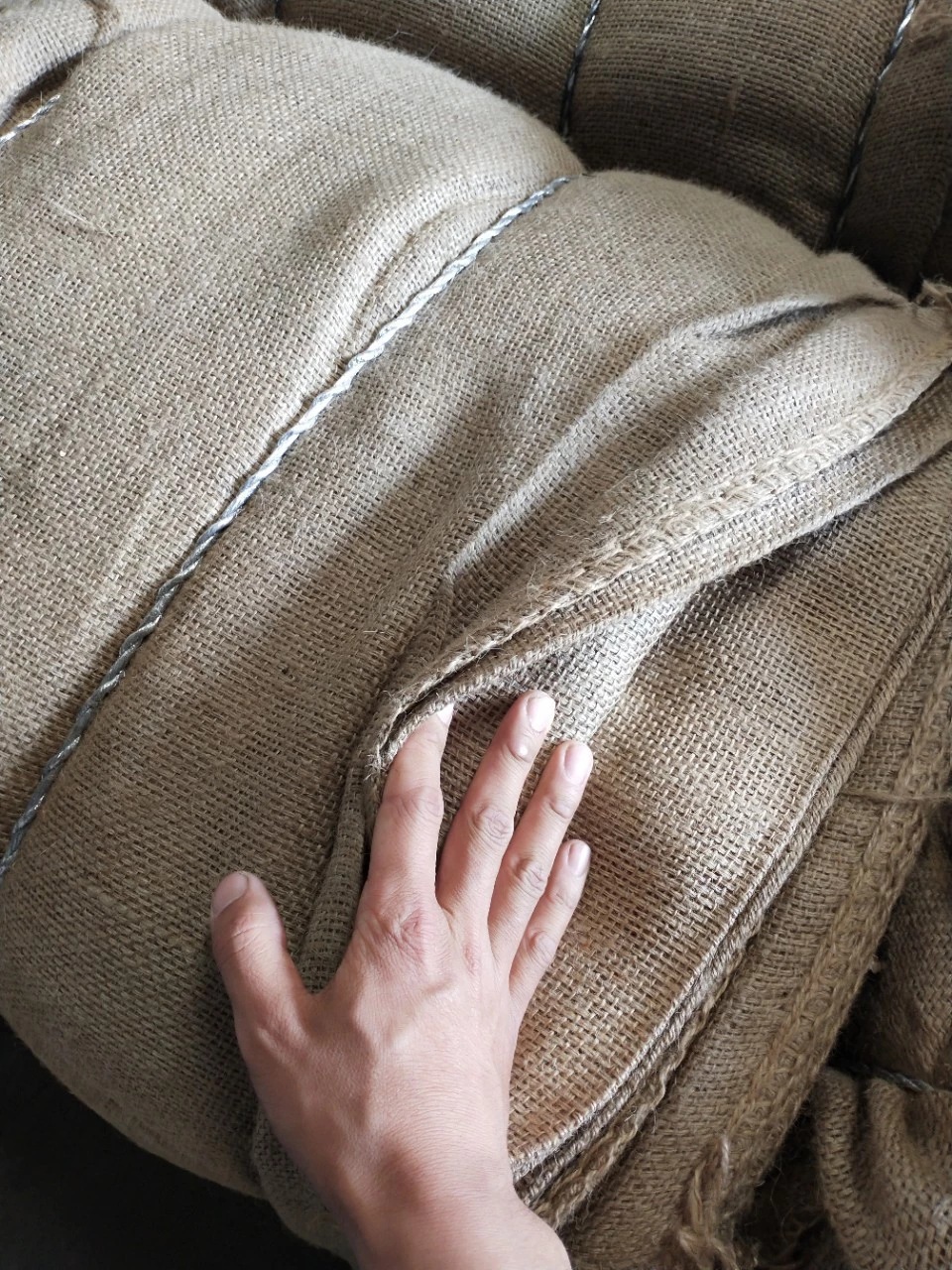 老式黄麻布多规格粮食陈皮五金麻袋片铺路装沙工程养护麻袋片供应