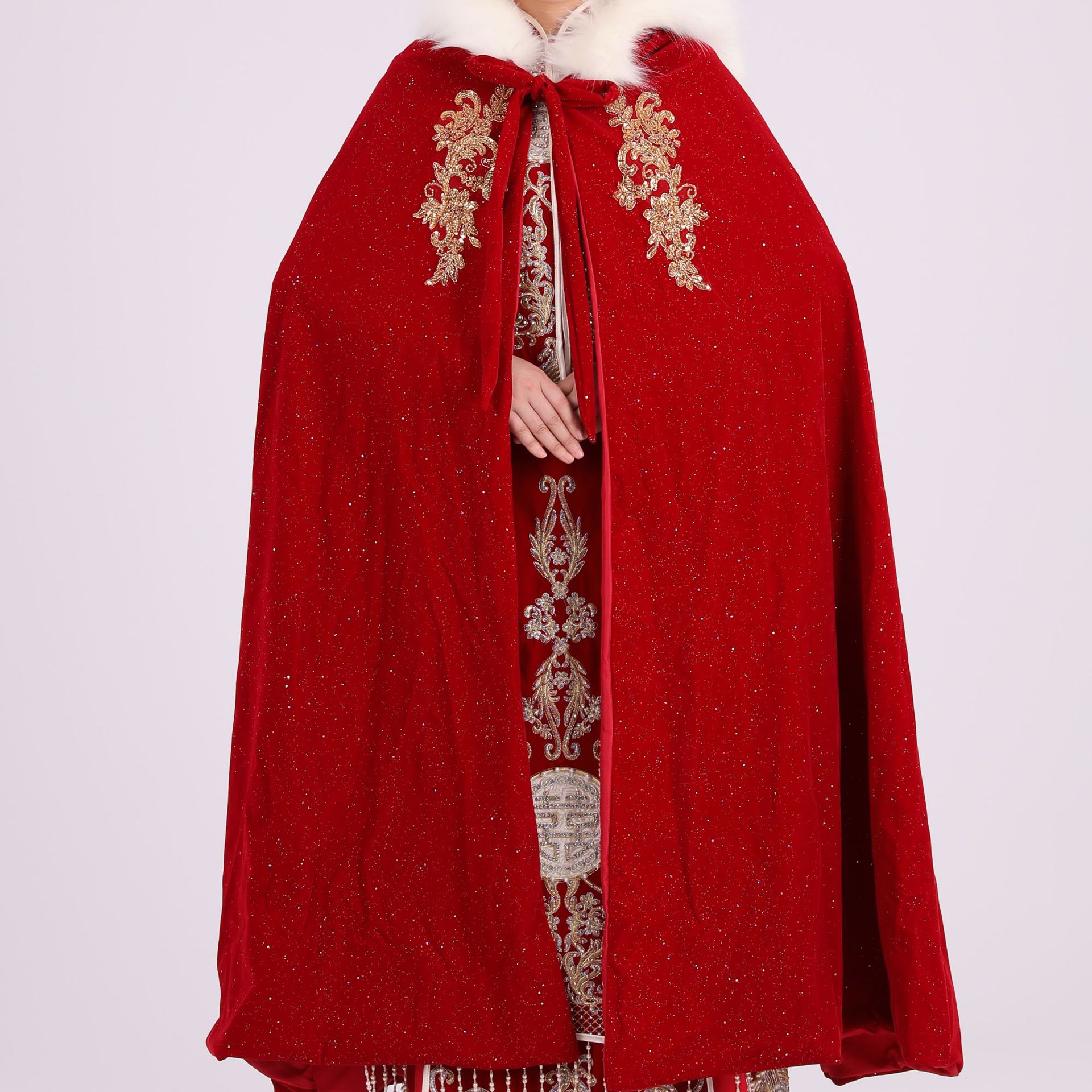 现货供应红色新娘中式婚礼毛披肩斗篷保暖丝绒毛领披风秀禾服披风