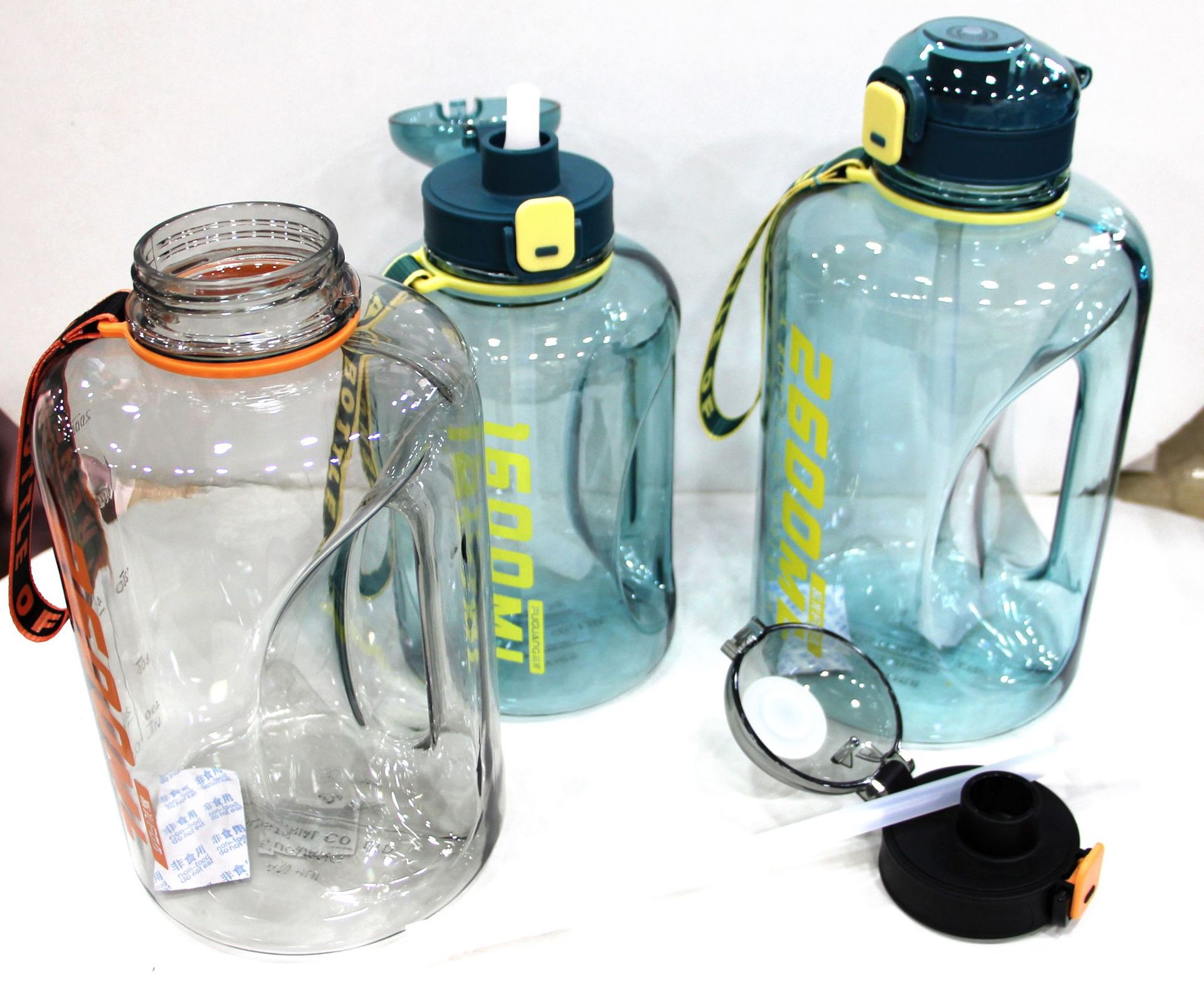 富光tritan弹跳盖塑料水杯户外新款大容量水桶杯健身杯运动大水壶