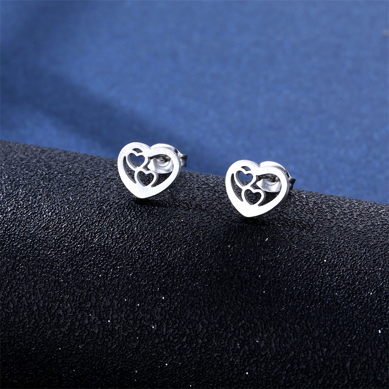 Simple Small Love Heart Necklace and Earring Suit Peach Heart Mirror Heart-Shaped Collarbone Necklace South American Accessories Ins All-Match Jewelry