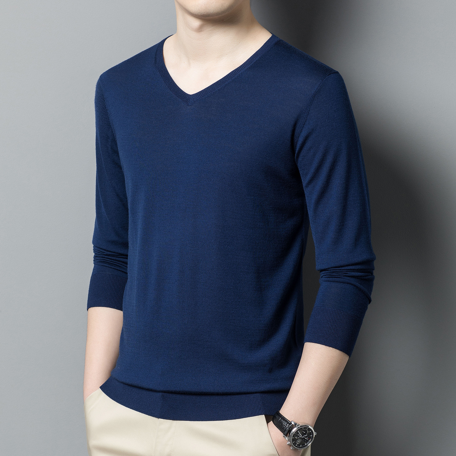 时尚v领毛衣春季针织上衣新款男士毛衫内搭轻奢毛线打底衫爸爸装
