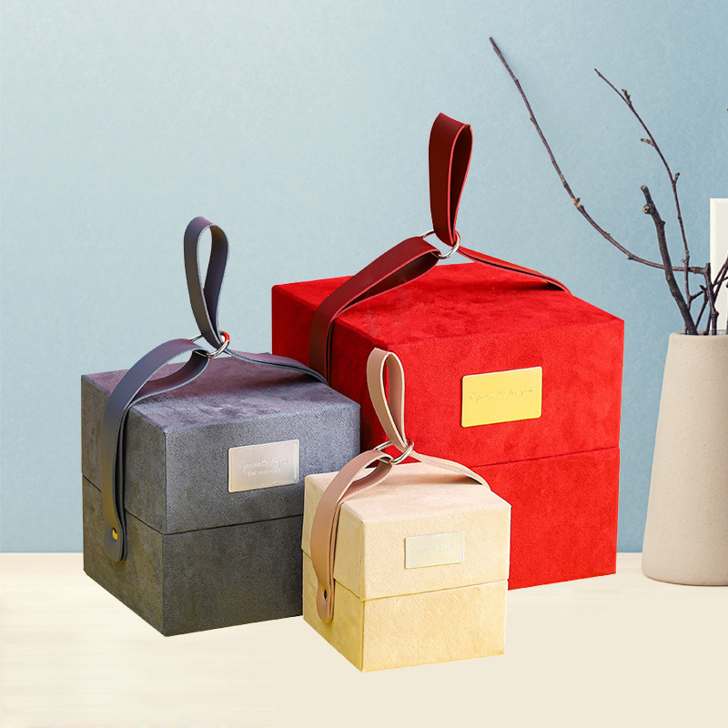 方形简约礼品盒手提丝绒布婚庆喜糖果伴娘伴手礼物品包装盒子批发