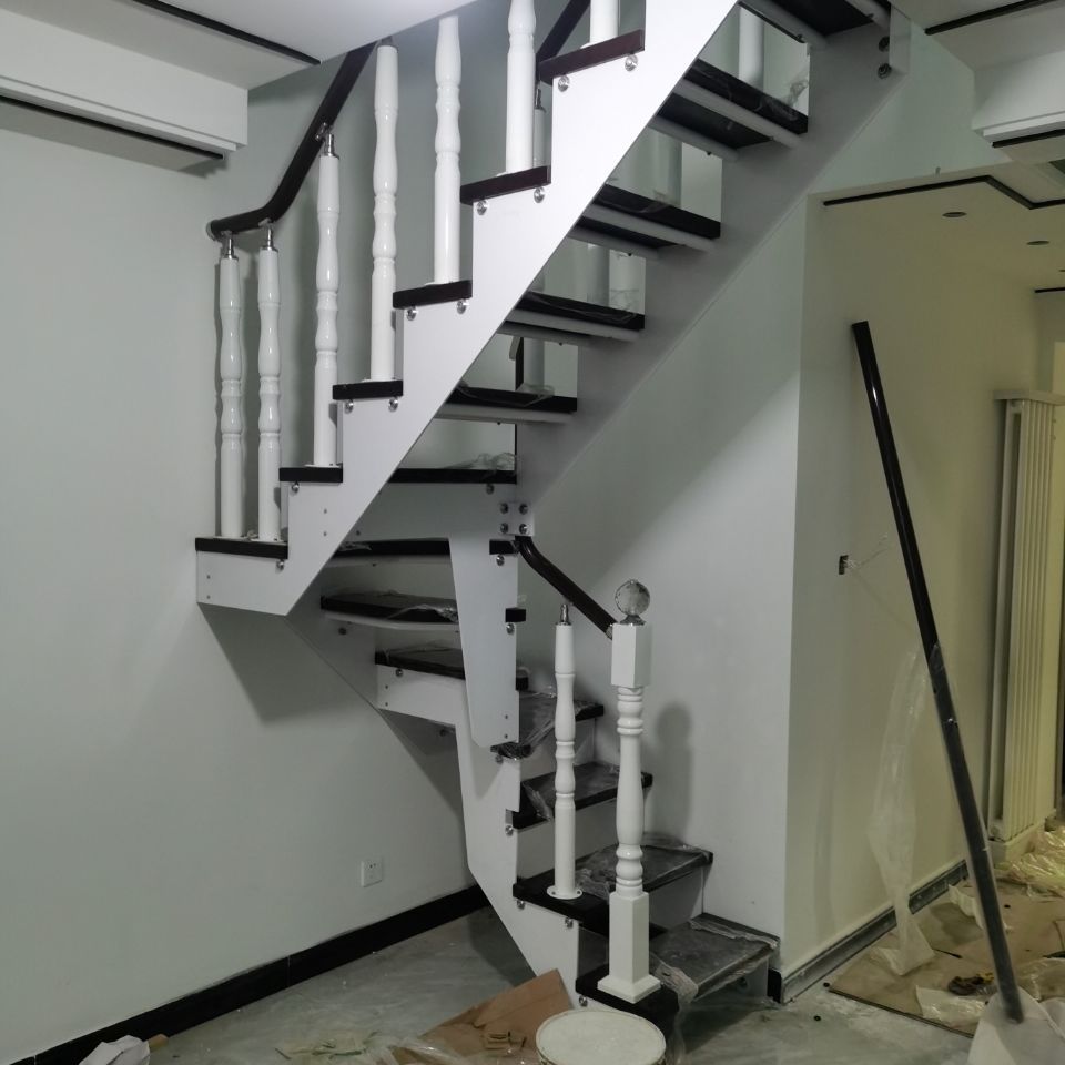 双梁楼梯  复式楼梯 钢木楼梯 阁楼楼梯