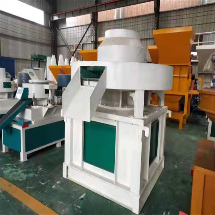 黑龙江秸秆豆棵生物质燃料压块机 猪粪牛粪废旧纸张硬纸板压块机