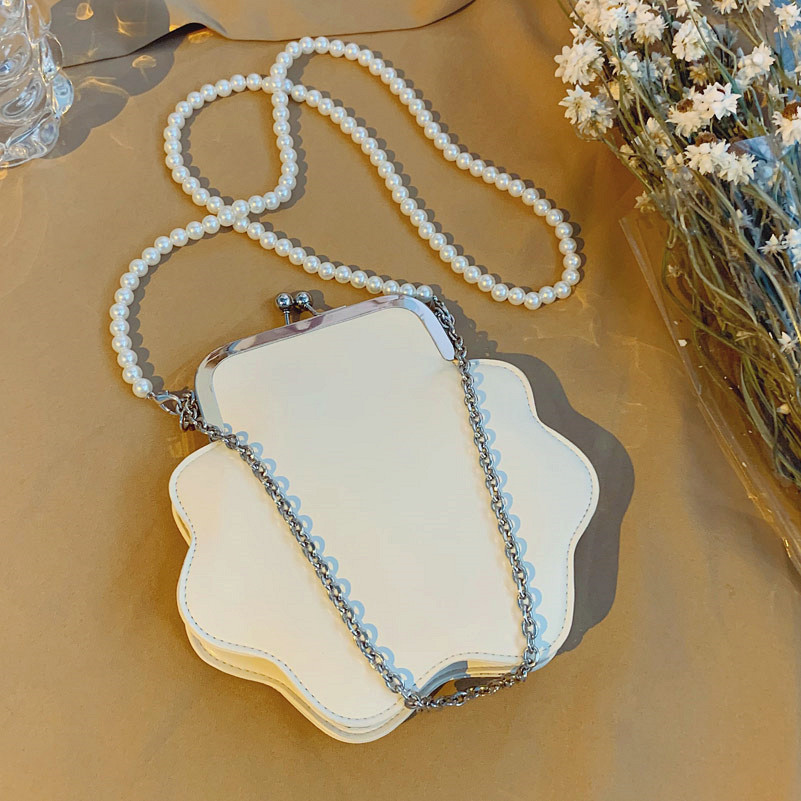 Shoulder Crossbody Western Style Underarm Bag Pearl Pouch Women's Bag 2021 Summer New Cloud Bag Chain Clip Bag