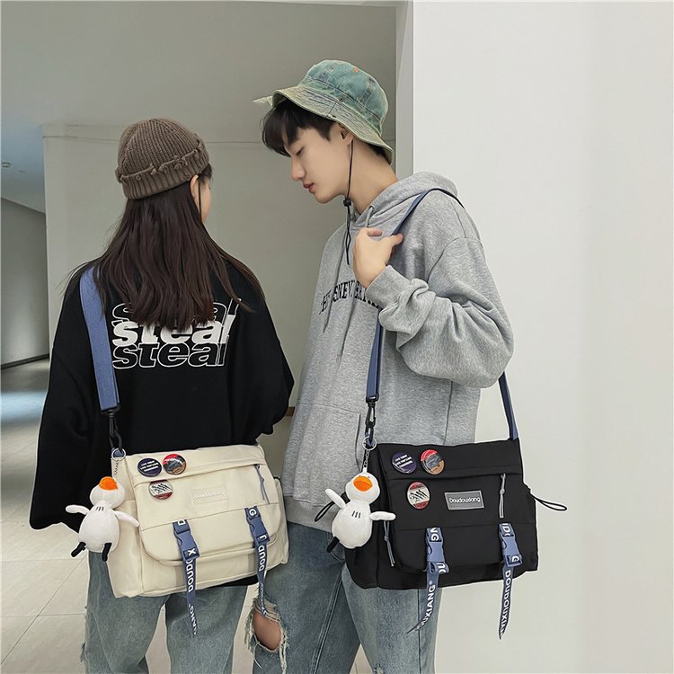 2022 Spring and Summer New Korean Style Large Capacity Shoulder Messenger Bag Nylon Cloth Lightweight Messenger Bag for Male and Female Students in Class