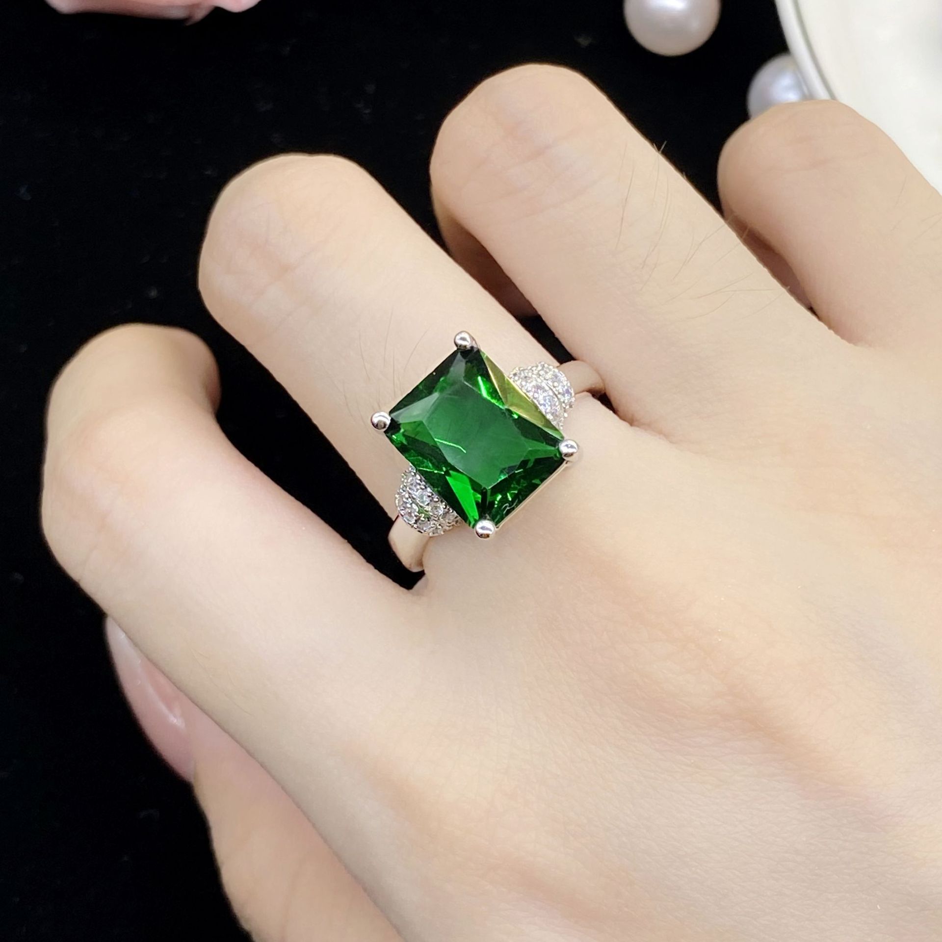 新品时尚公主方仿真祖母绿碧玺开口戒指女 网红直播货源活口指环