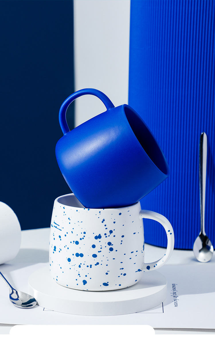 克莱因蓝创意陶瓷马克水杯高颜值情侣早餐牛奶咖啡杯生日活动礼品