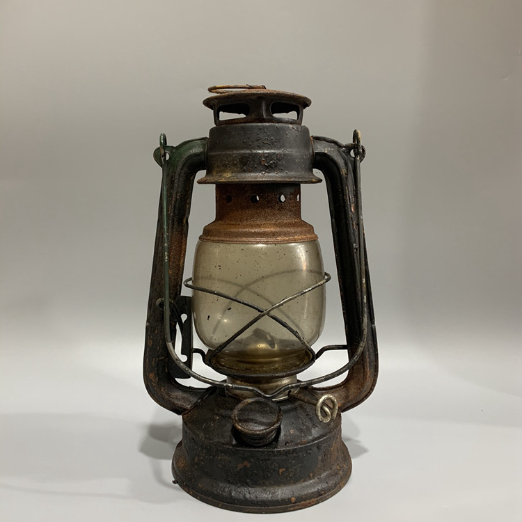 民俗怀旧老物件老煤油灯马提灯老式罩灯古董老马蹄灯复古装饰摆件