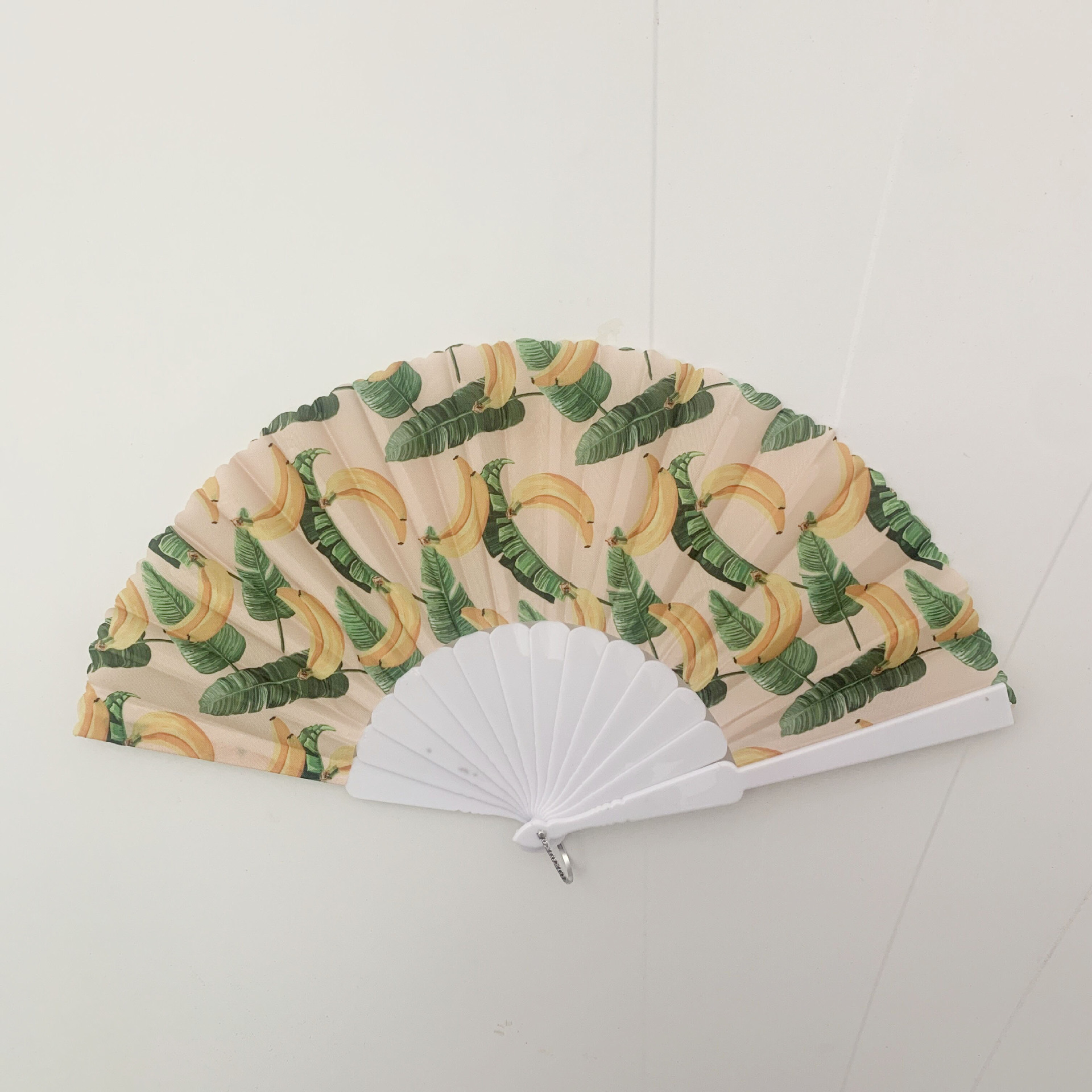 夏季地推水果扇子卡通折叠扇子便携手摇扇六一儿童节小礼品塑料扇