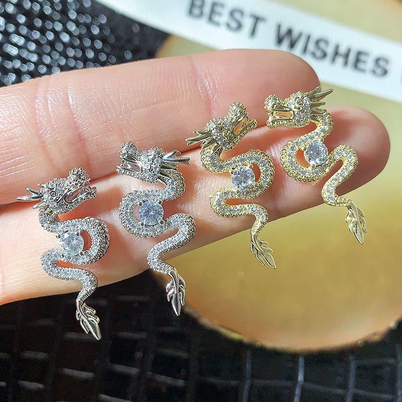复古设计龙形耳环新款生肖龙国风锆石微镶精致轻奢s925银针耳钉