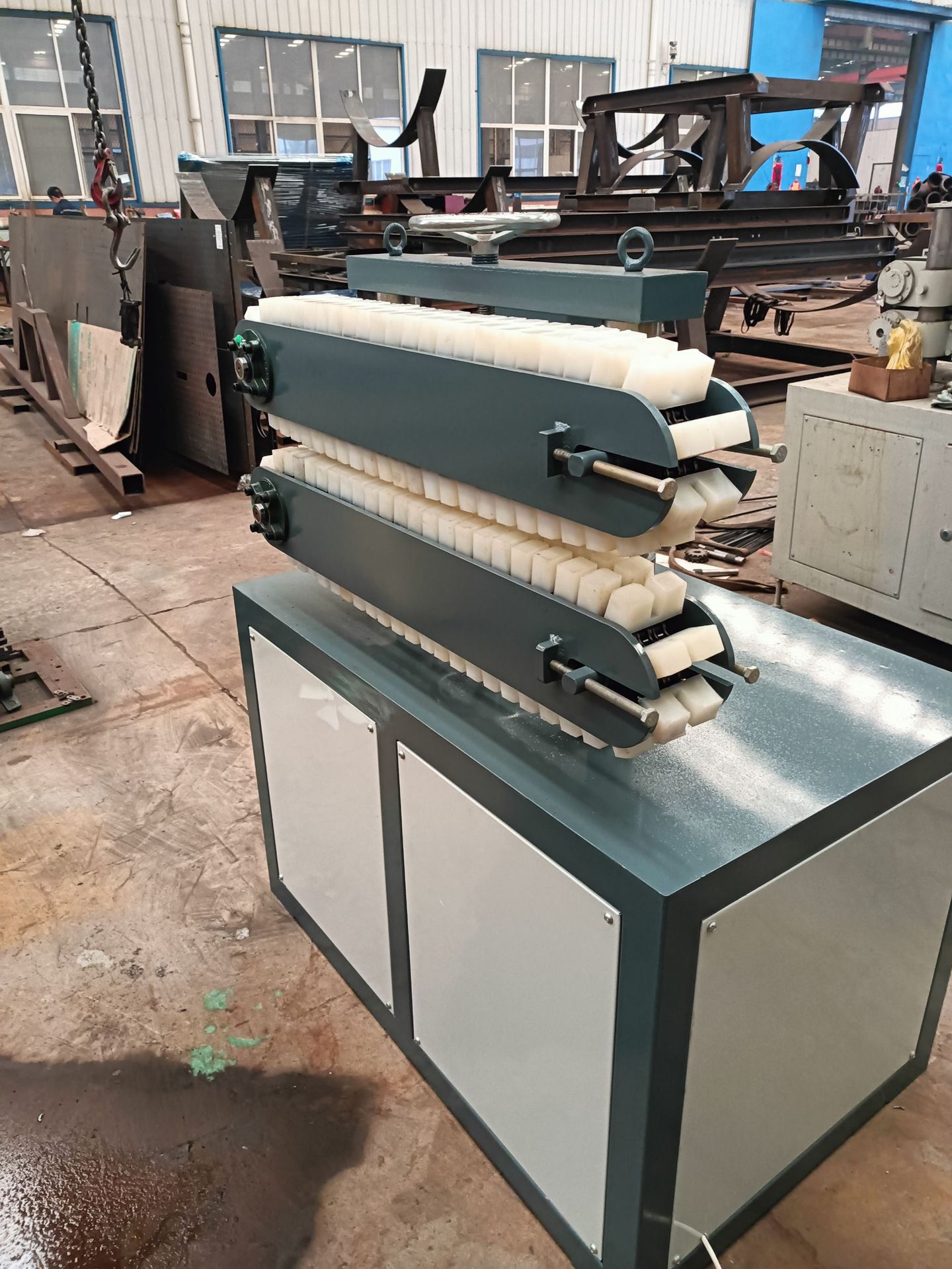 塑料制品牵引机pe管牵引机pert地暖管牵引机pvc穿线管牵引机