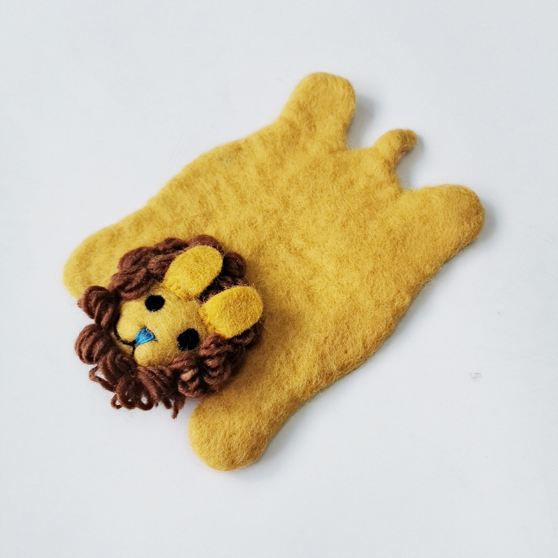 出口可爱动物羊毛毡杯垫卡通造型桌面摆件餐垫隔热垫圣诞礼物