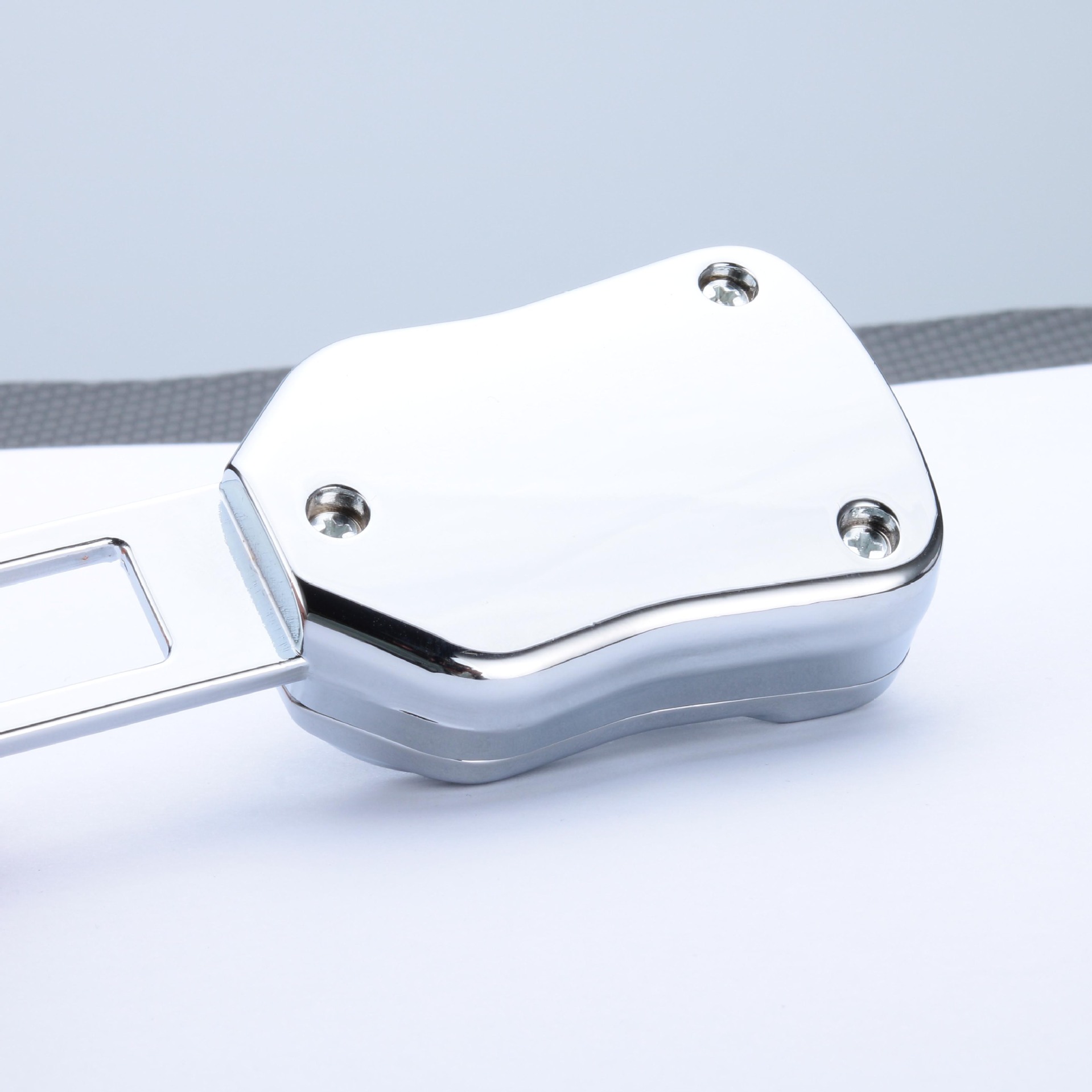 汽车安全带插扣插片插销延长器安全双扣保护锌合金材质三层电镀